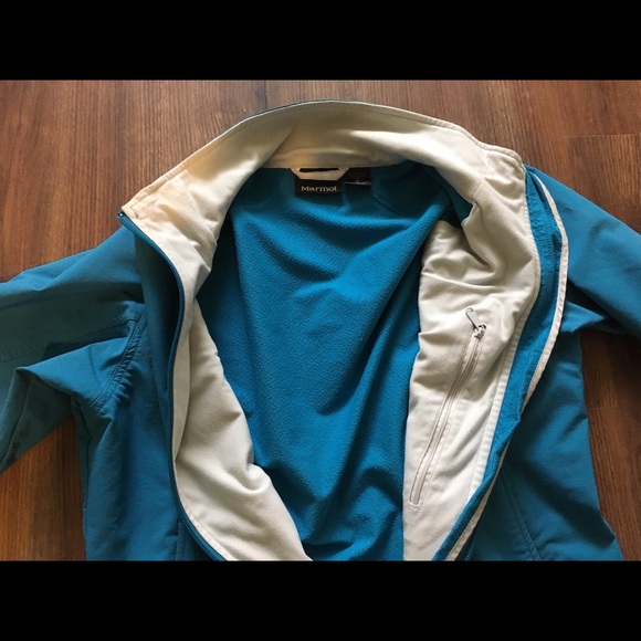 Marmot Women’s Softshell Jacket (L) - Picture 2 of 4